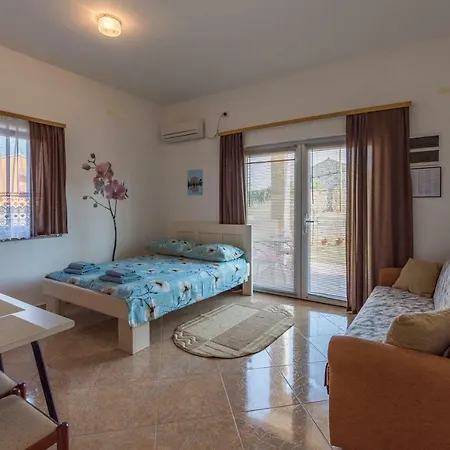 Apartment Lavanda 2 Porec Exterior photo
